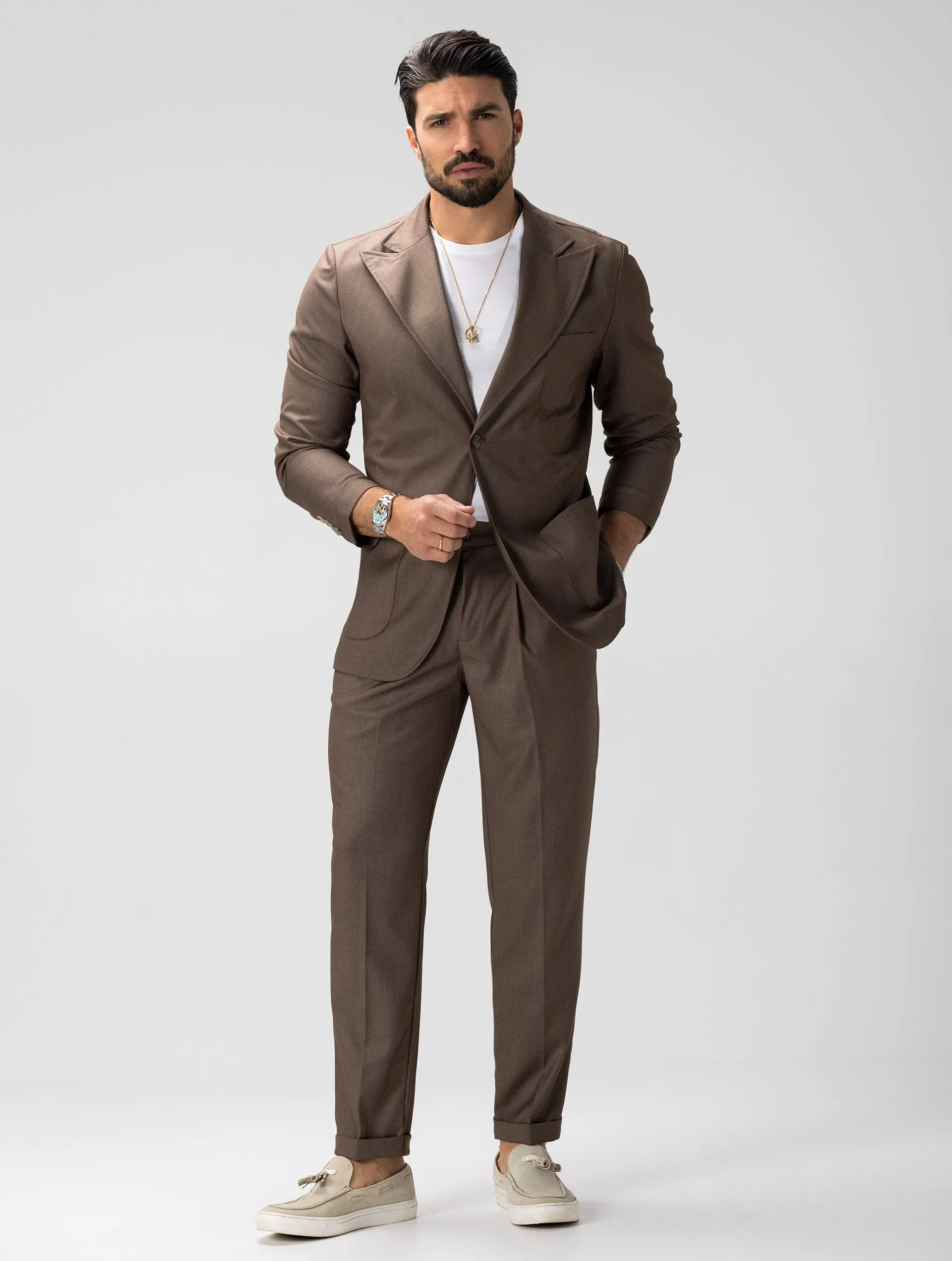 CALEB 2.0 SUIT