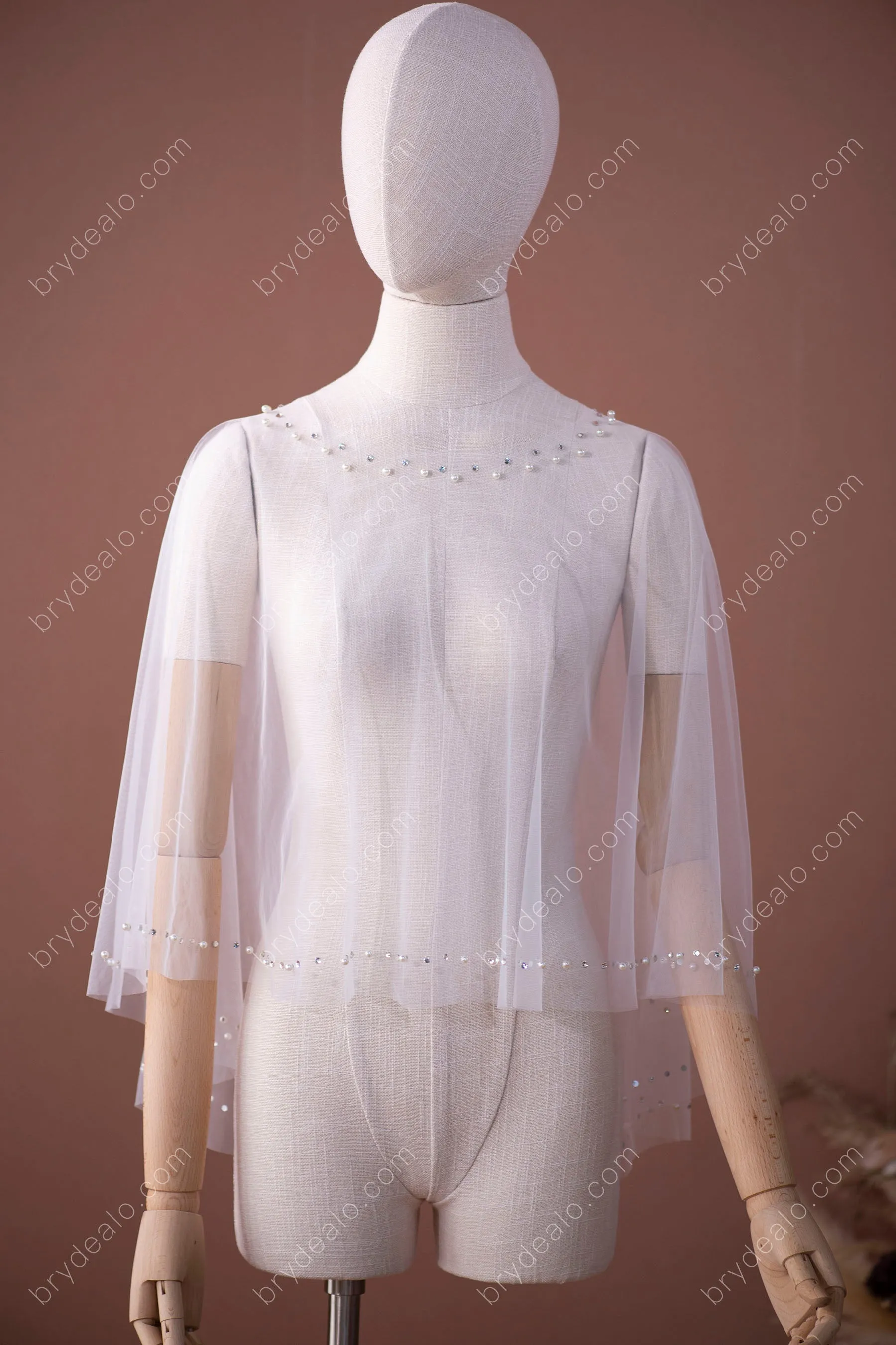 Captivating Rhinestones Pearls Short Bridal Cape