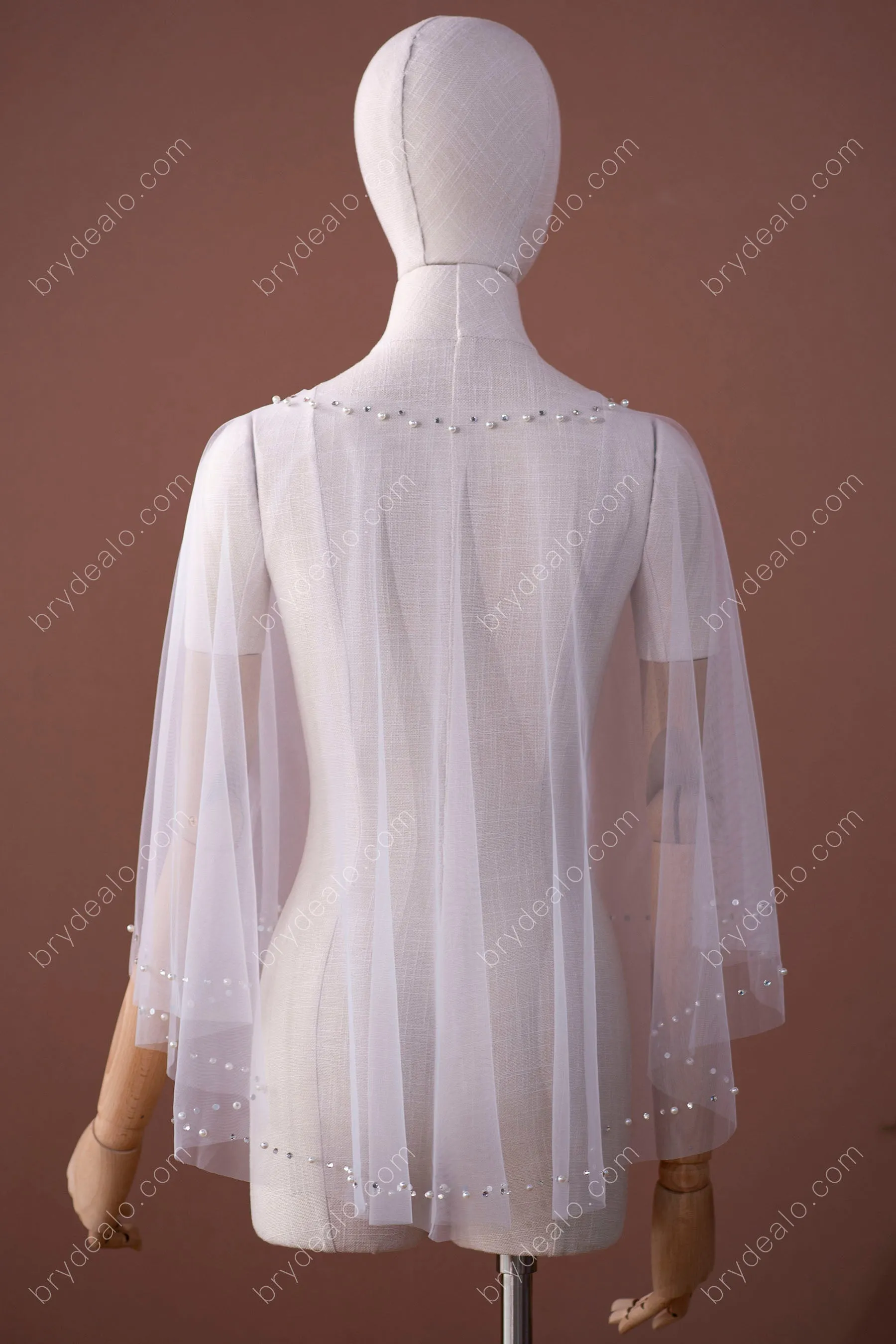 Captivating Rhinestones Pearls Short Bridal Cape