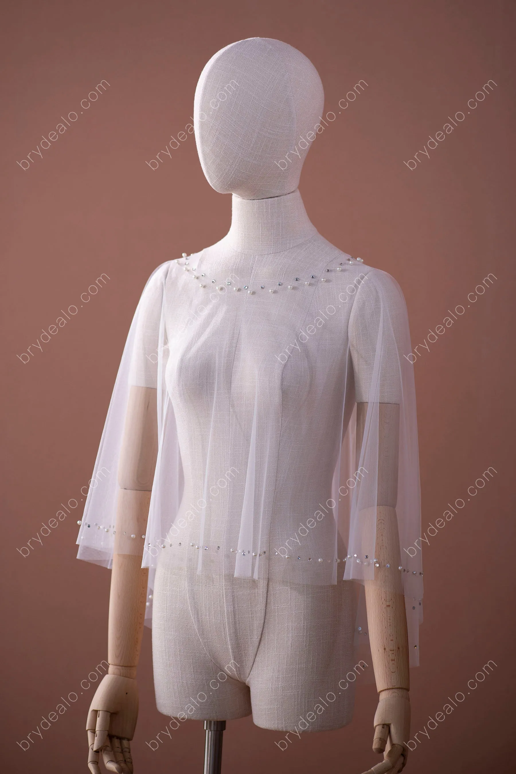 Captivating Rhinestones Pearls Short Bridal Cape