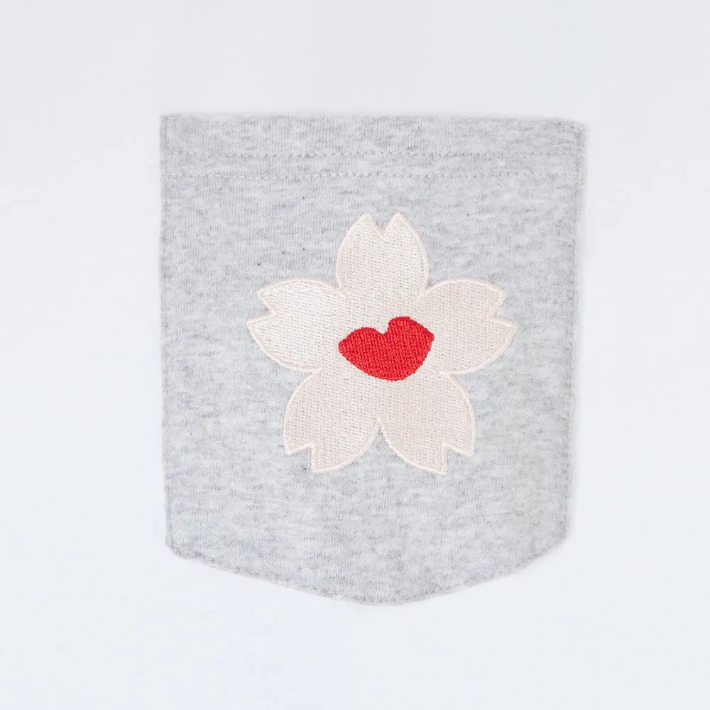 CHALK BLOSSOM POCKET MACIE T-SHIRT