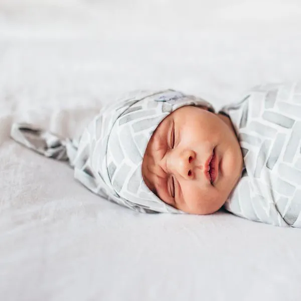 Copper Pearl Newborn Top Knot Hat - Alta