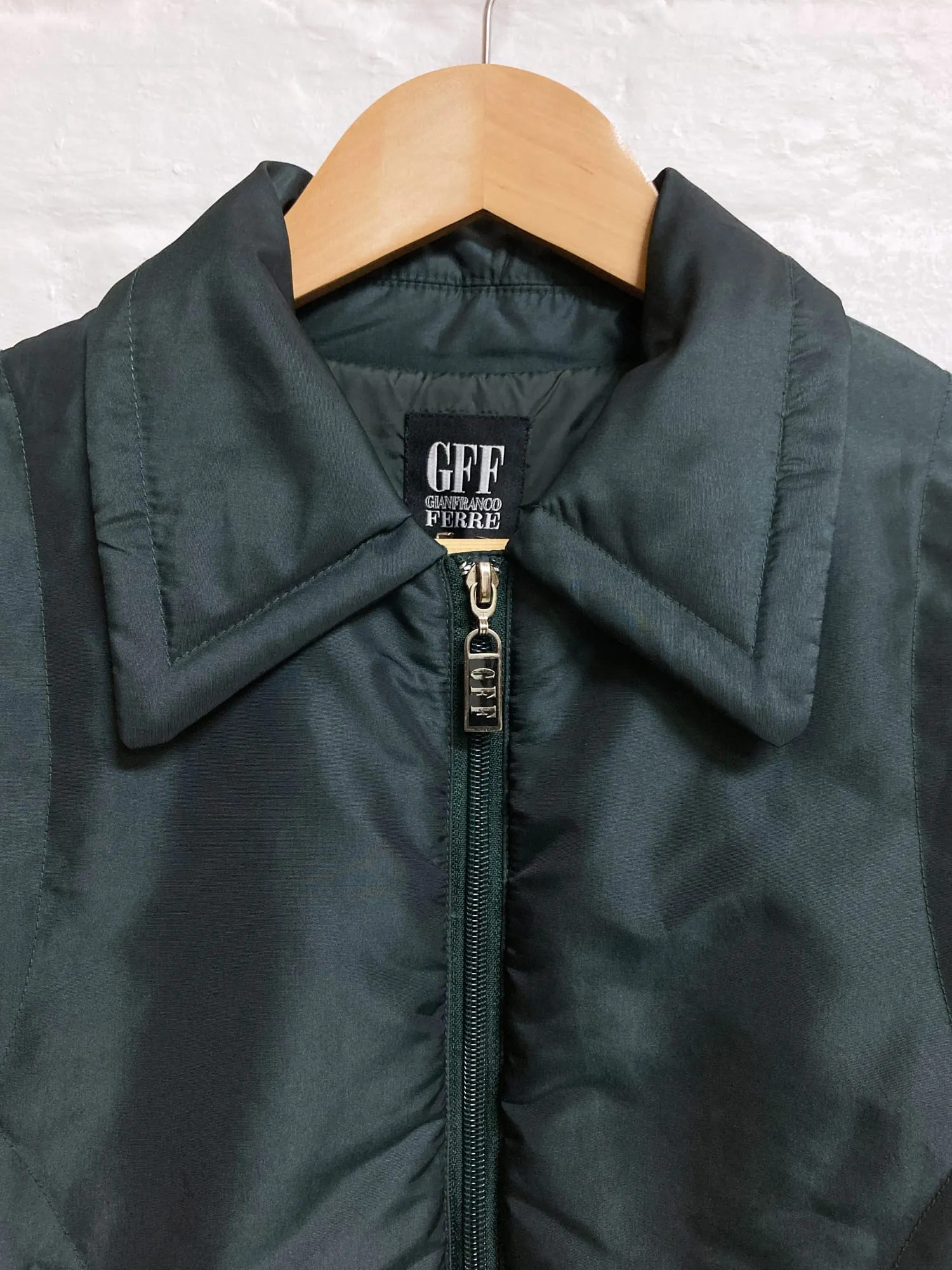 Gianfranco Ferre GFF dark green padded nylon detachable hem zip jacket - size 42