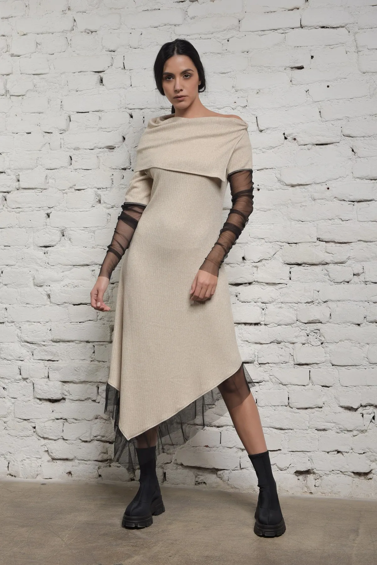 Knitted Beige Dress With Tulle Sleeves