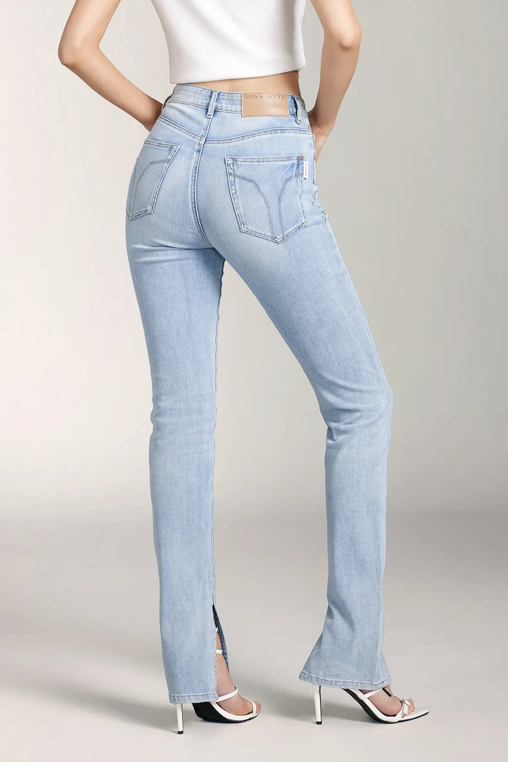 Slant Placket Jeans With Silk