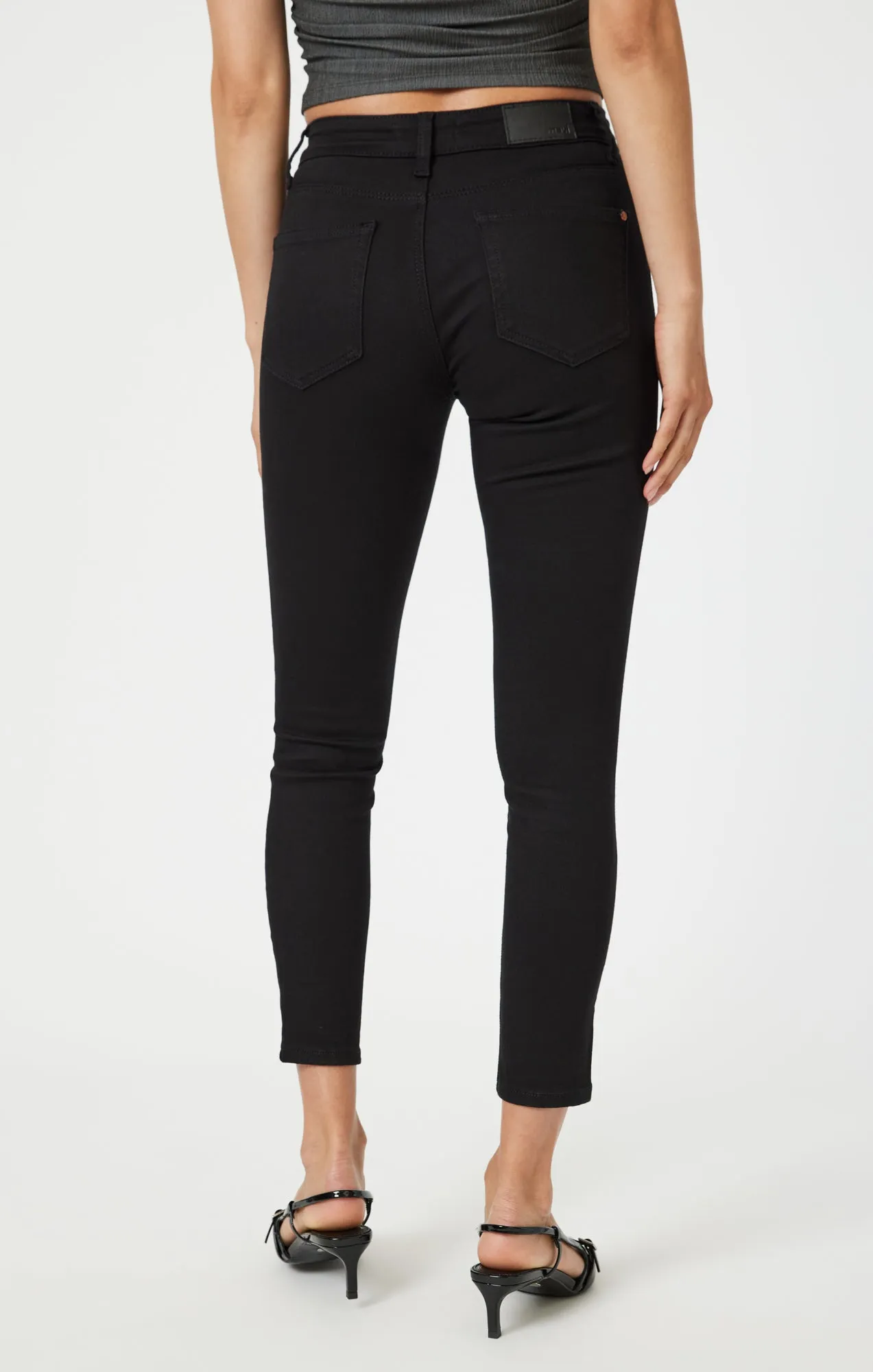 TESS SKINNY IN BLACK LA BLUE