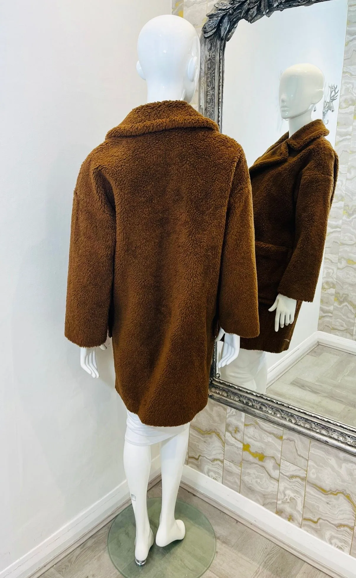 Weekend Max Mara Wool Blend Teddy Coat. Size 36FR